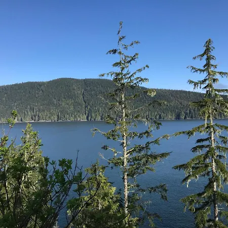 Port Renfrew Vacation Rentals Exterior photo