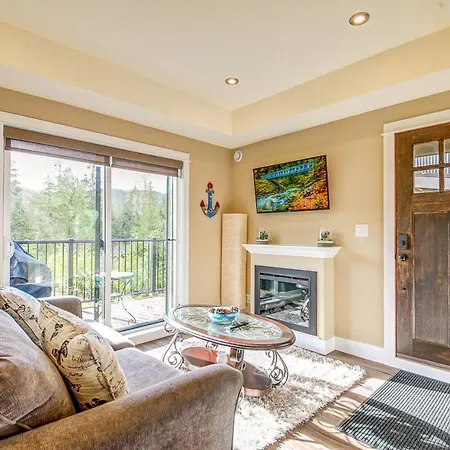 Port Renfrew Vacation Rentals Room photo