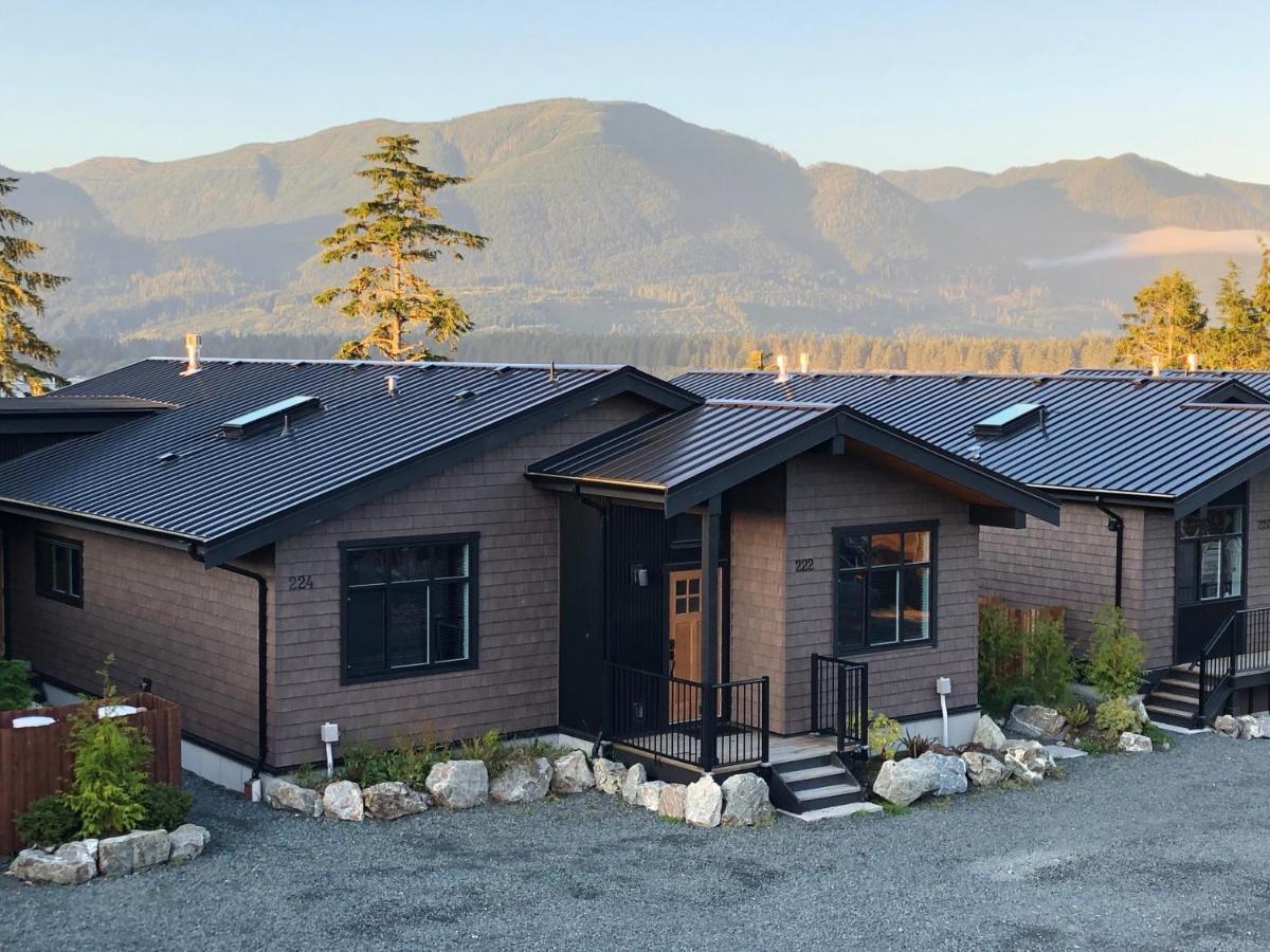 Vacation Port Renfrew