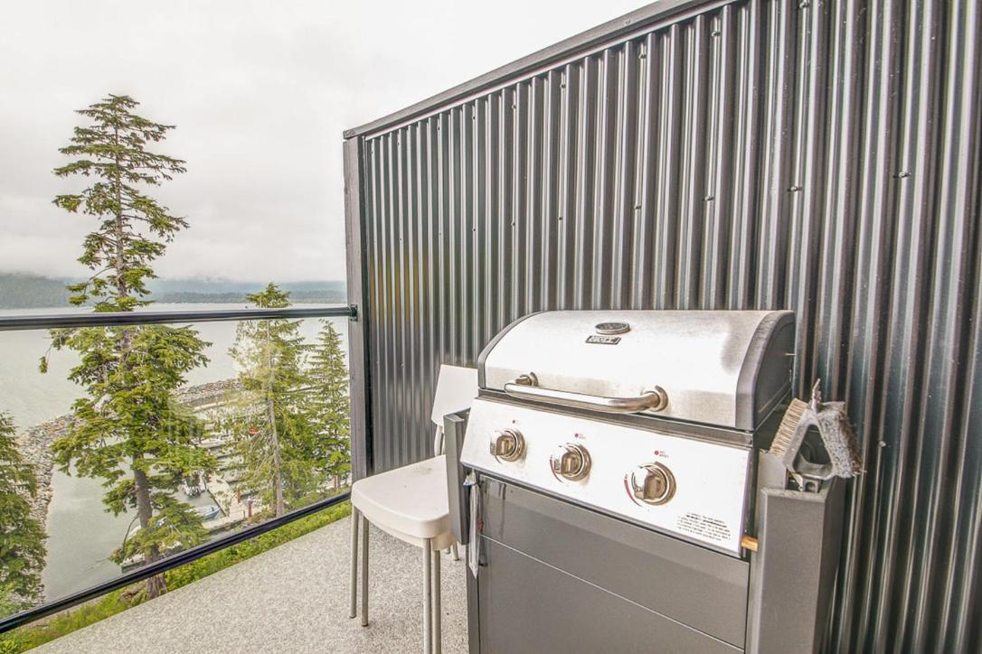 Vacation Holiday home Port Renfrew