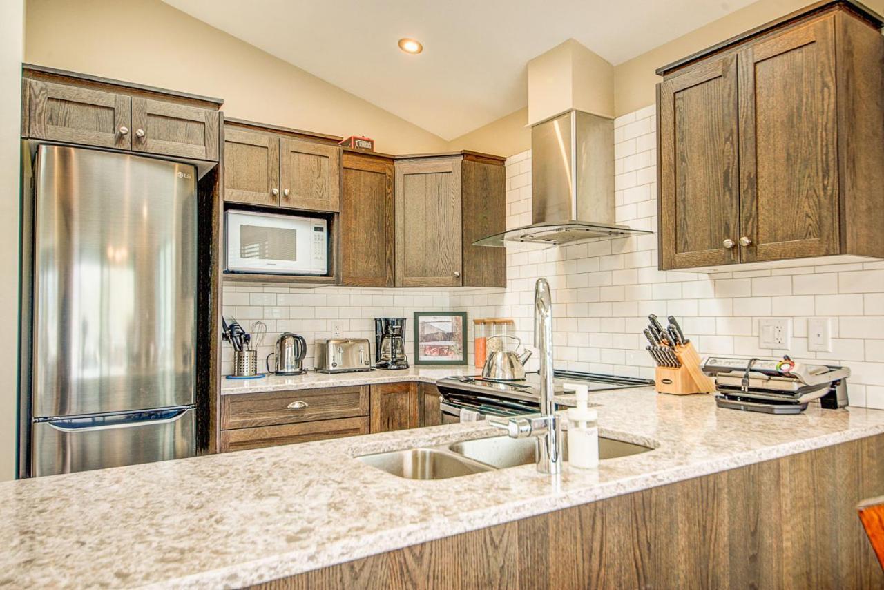 Vacation Holiday home Port Renfrew